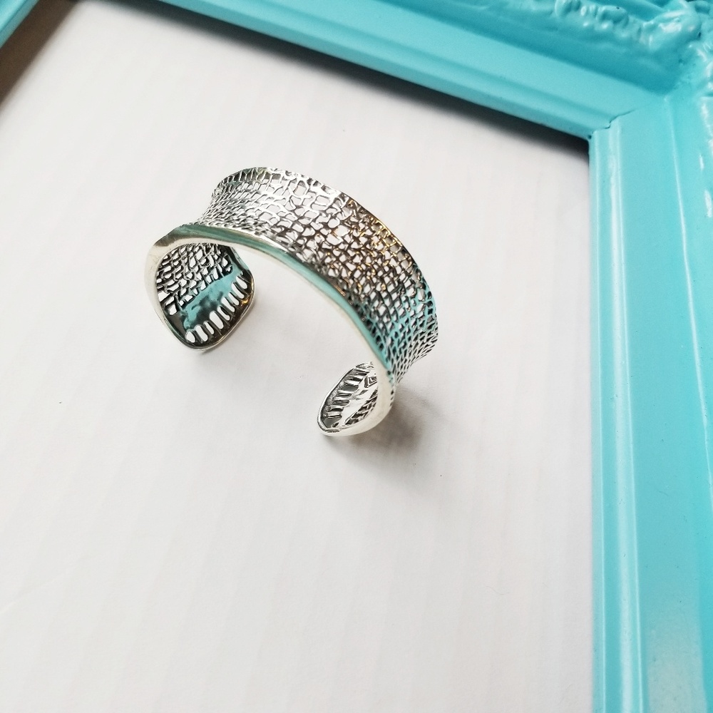 Silpada Designs Sterling Silver Cuff Bracelet